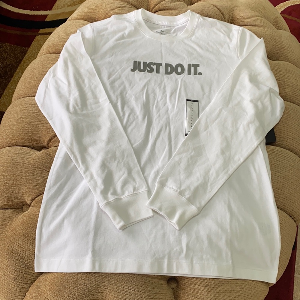Nike long sleeves t-shirt